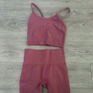 SET Active Mauve Leggings and Top Set
